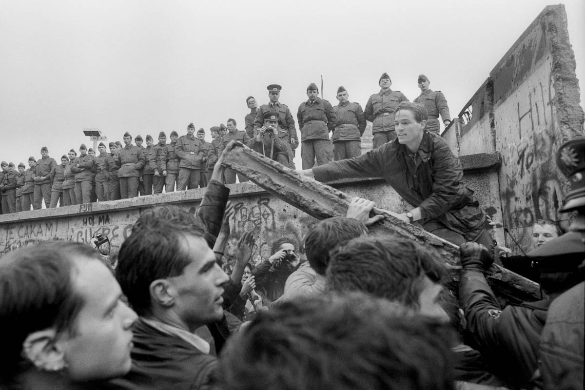 Î‘Ï€Î¿Ï„Î­Î»ÎµÏƒÎ¼Î± ÎµÎ¹ÎºÏŒÎ½Î±Ï‚ Î³Î¹Î± fall berlin wall